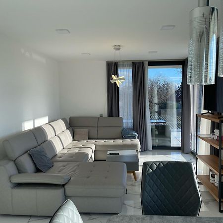 Almádiluxusapartman2 Balatonalmádi Exterior foto